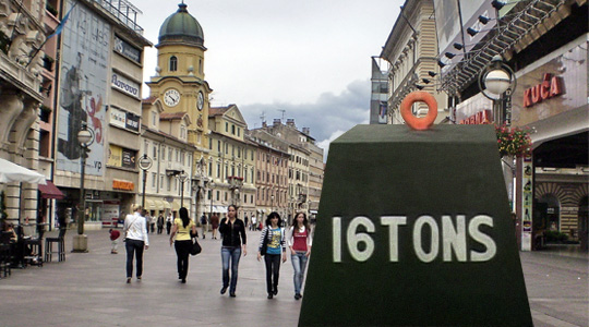 Znate ono kad 16 tona padne
